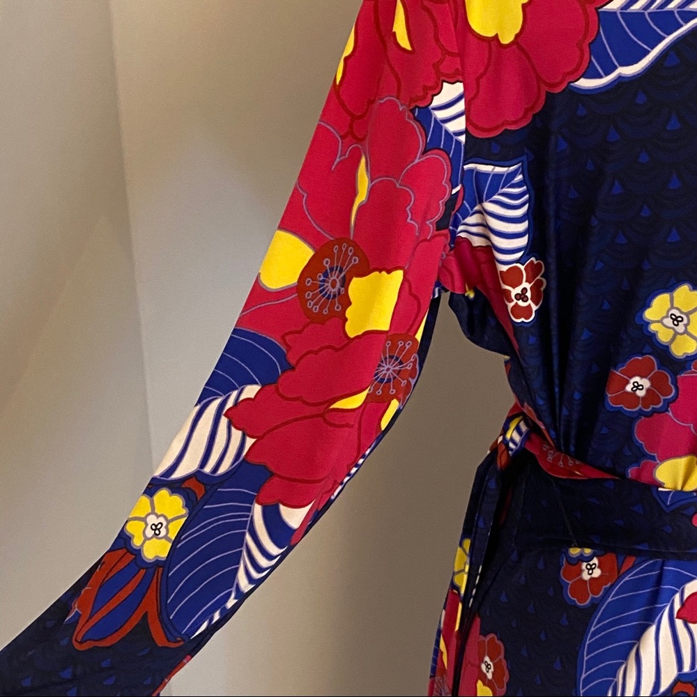Nikki Poulos Floral Wrap Dress Size. S - Picture 5 of 15